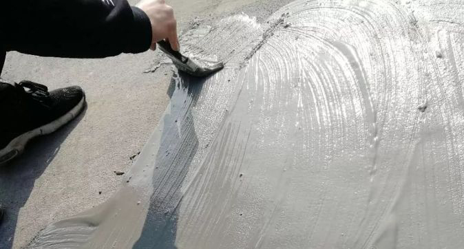 基面不润湿，干刷涂料有啥后果